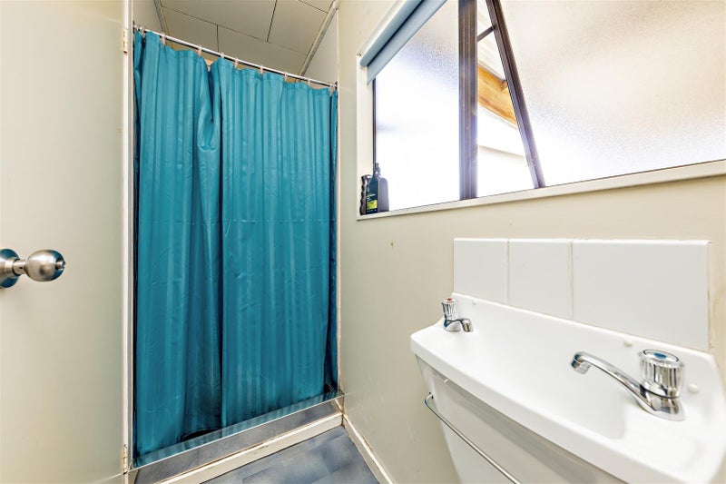 6 Waterview Road, Favona, Auckland - Carousel 16