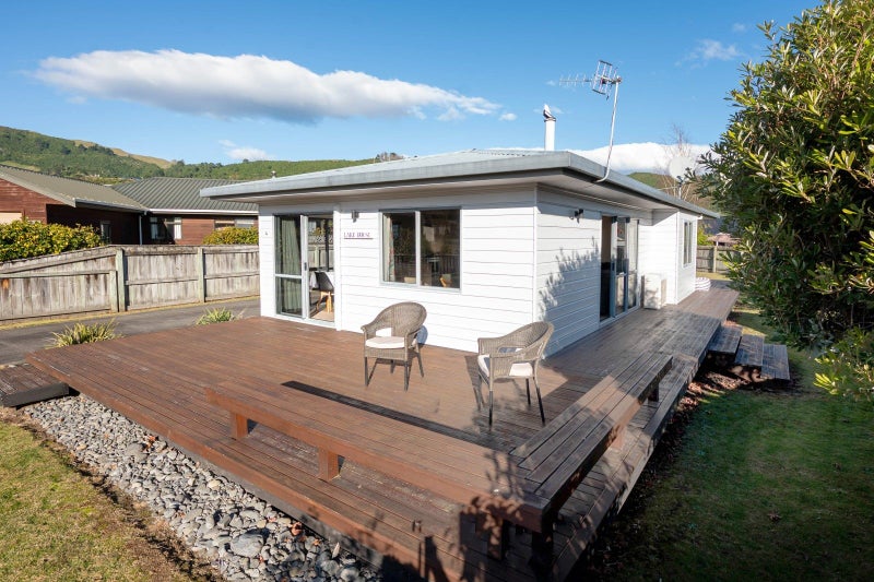 4 Antonia Place, Kinloch, Taupō - Carousel 19