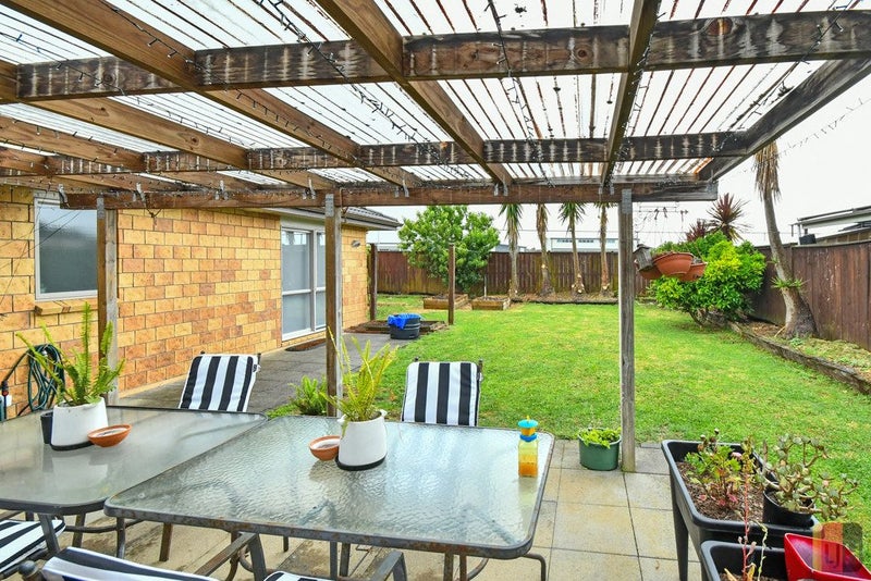 48 Turnberry Drive, Wattle Downs, Auckland - Carousel 2