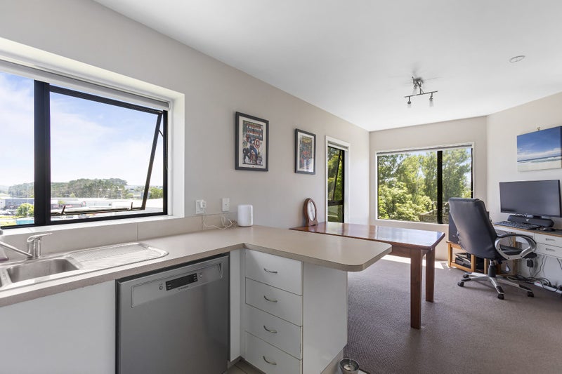 2/10 Altair Place, Windsor Park, Auckland - Carousel 2