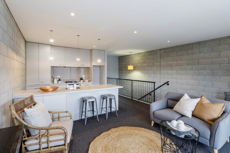 2/24 Dickens Street, Addington, Christchurch - Carousel 2