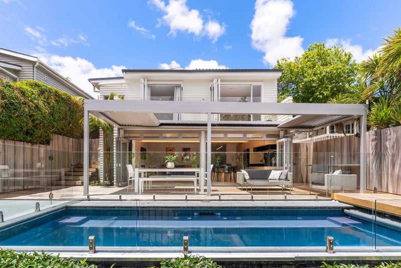 8 Livingstone Street, Westmere, Auckland - Carousel 1