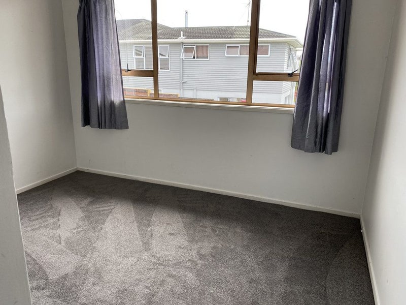 8 Windsor Place, Windsor Park, Auckland - Carousel 10