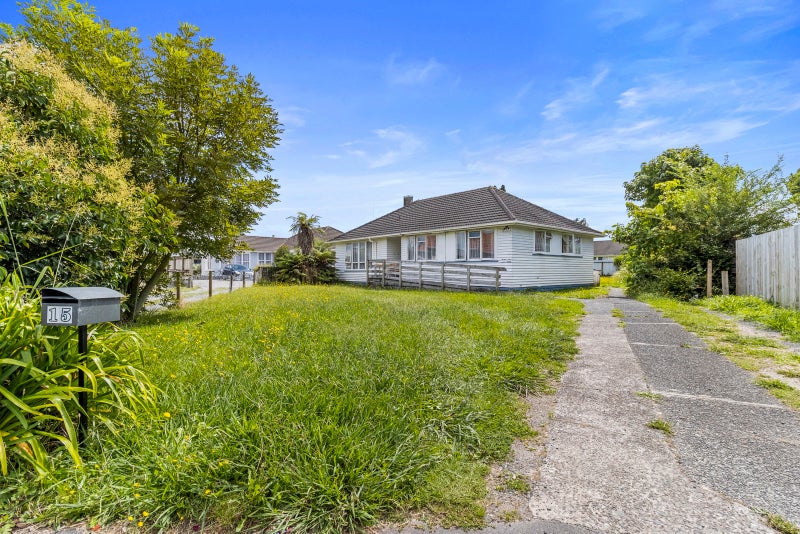 15 Hockin Place, Fairfield, Hamilton - Carousel 2