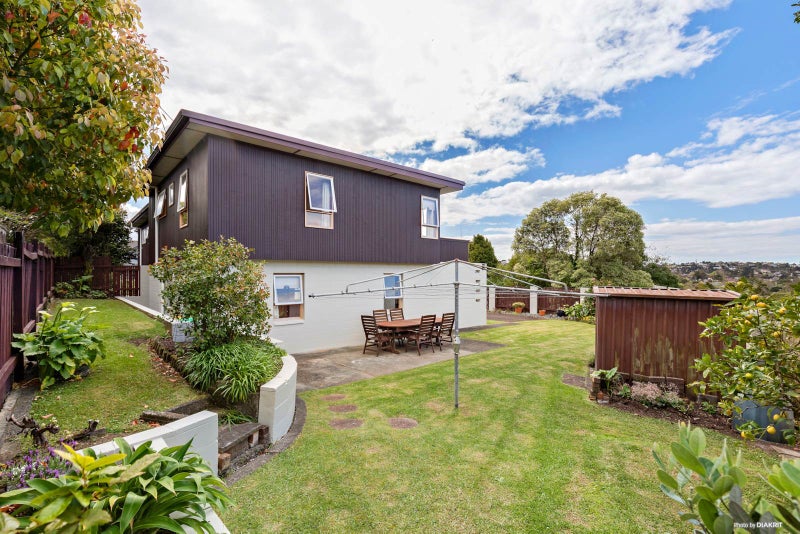 2/21 Redwing Street, Browns Bay, Auckland - Carousel 2