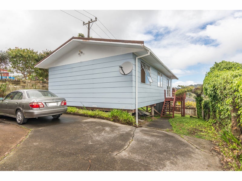 19A Captain Scott Road, Glen Eden, Auckland - Carousel 1