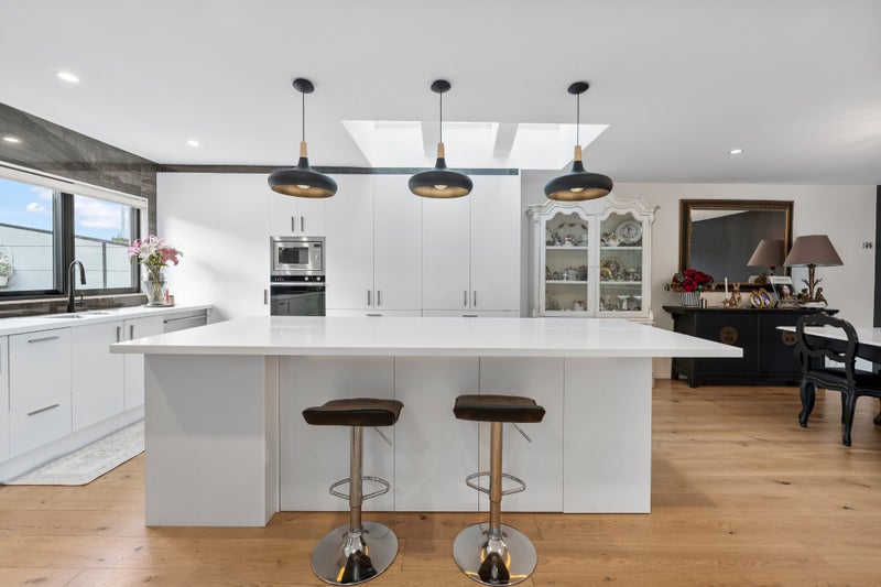 7 Hartles Place, Mellons Bay, Auckland - Carousel 2