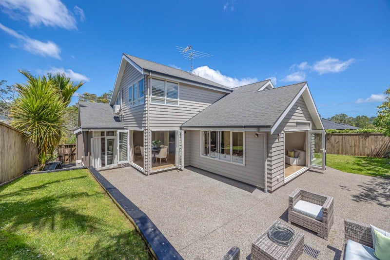 54 English Oak Drive, Schnapper Rock, Auckland - Carousel 1