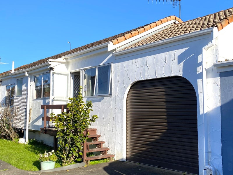 2/77 Nile Road, Milford, Auckland - Carousel 2