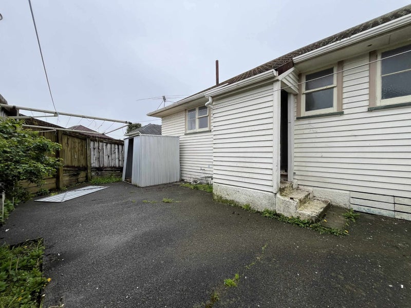 1034 High Street, Avalon, Lower Hutt - Carousel 16