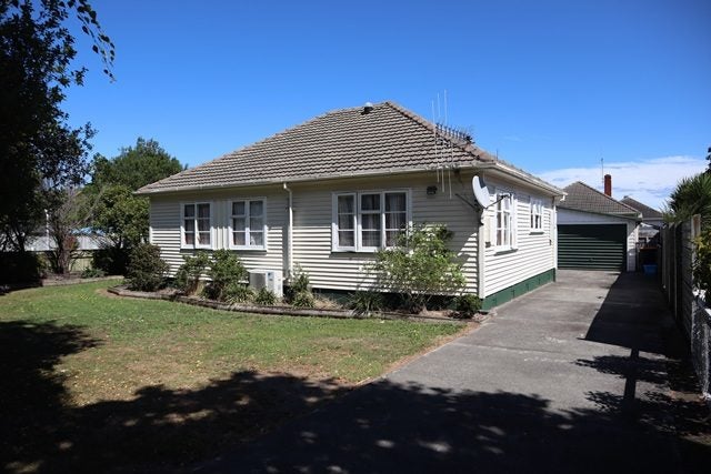 145 Rangiora Avenue, Roslyn, Palmerston North - Carousel 1