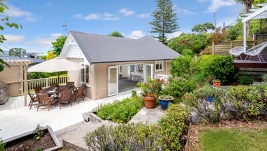 2 Tui Vale Road, Shelly Park, Auckland - Carousel 1