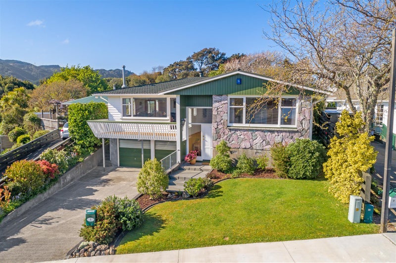 5 Kukupa Grove, Heretaunga, Upper Hutt - Carousel 1