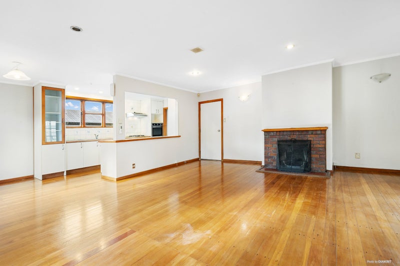 22A Chiltern Crescent, Glen Innes, Auckland - Carousel 2