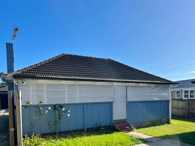 18 Ivon Road, Otara, Auckland - Carousel 1