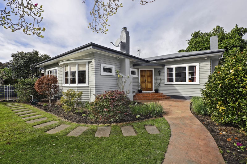 605 Dennett Street, Mahora, Hastings - Carousel 1