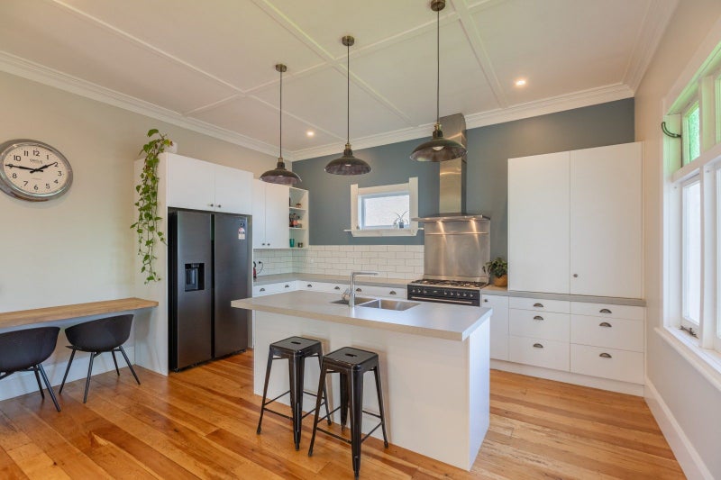 41 Racecourse Road, Waipukurau, Waipukurau - Carousel 2