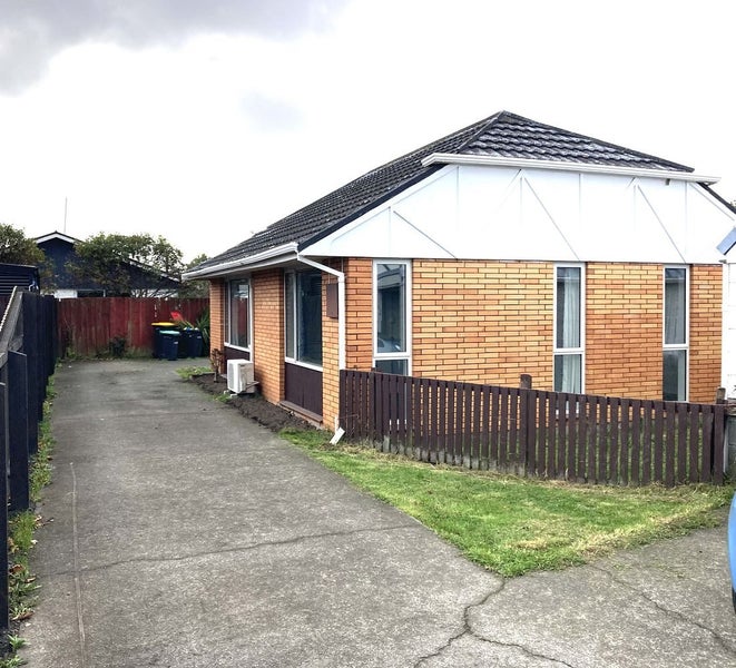 3/23 Edgeware Road, St Albans, Christchurch - Carousel 1