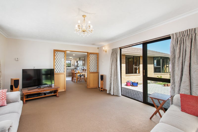 7 Thornhill Place, Sockburn, Christchurch - Carousel 2