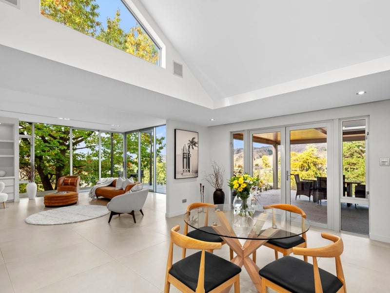 49 The Half Mile, Bridge Hill, Alexandra - Carousel 2