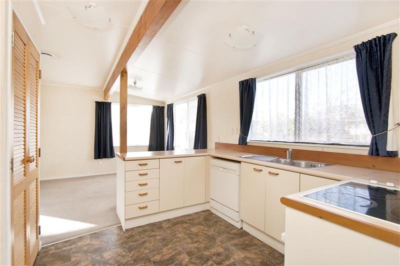 35A Peter Hall Drive, Kelvin Grove, Palmerston North - Carousel 2