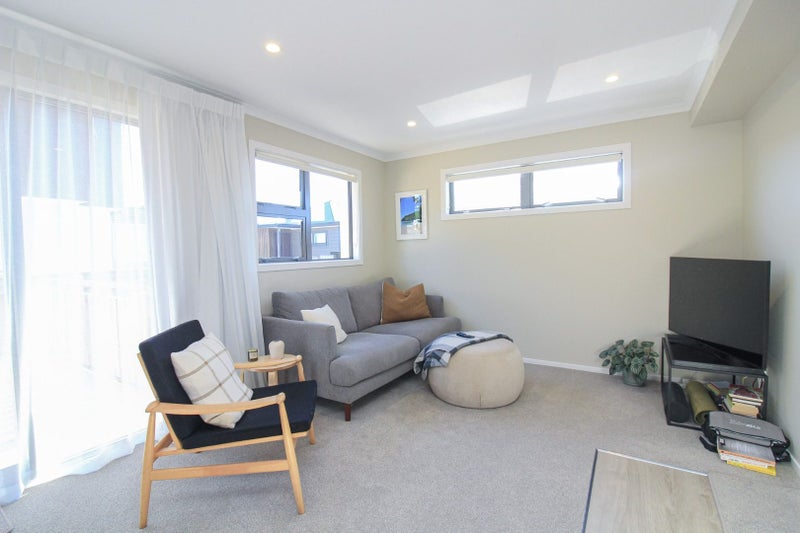 144B Cuba Street, Petone, Lower Hutt - Carousel 2