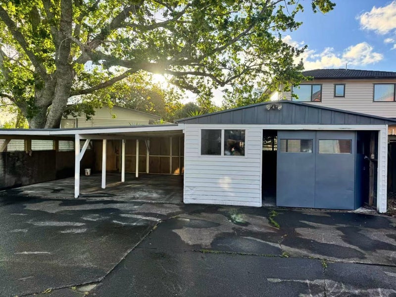 26 Pinedale Place, Henderson, Auckland - Carousel 15