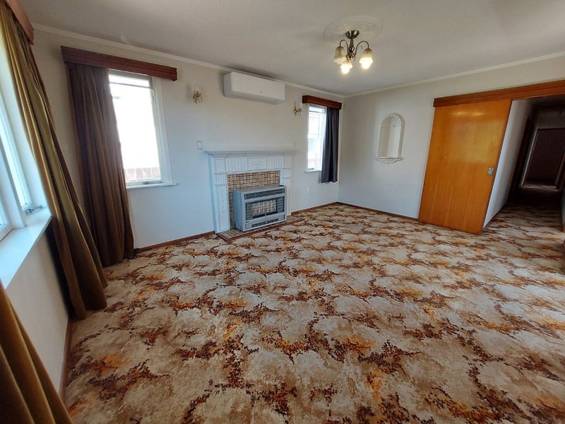 53 Cook Street, Hamilton East, Hamilton - Carousel 2