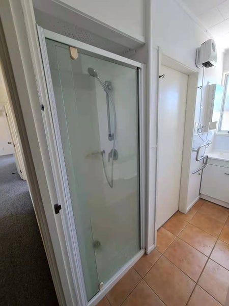 33 Cockayne Crescent, Sunnynook, Auckland - Carousel 12