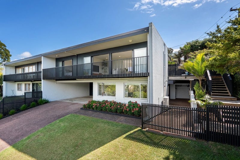 2/86 Seaview Road, Castor Bay, North Shore City, Auckland - Carousel 1