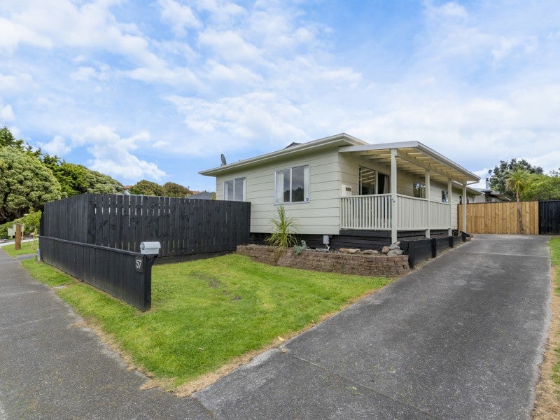 57 Queens Road, Waikanae Beach, Waikanae - Carousel 1