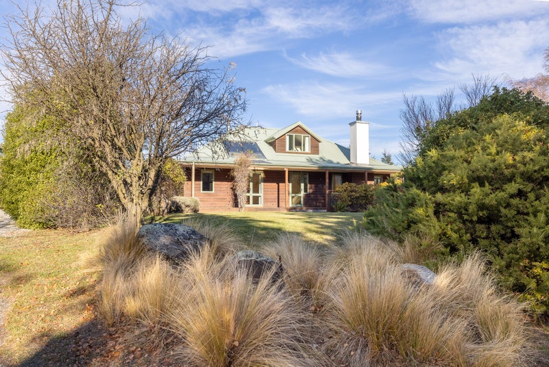 37 Elizabeth Street, Wanaka - Carousel 2