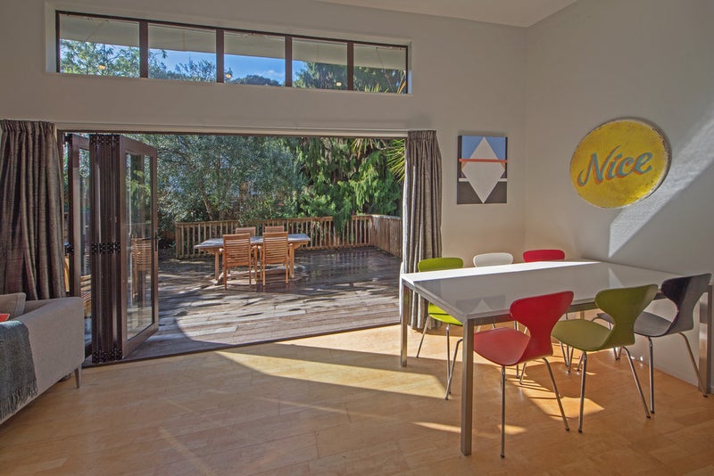 5 Hill Road, Palm Beach, Waiheke Island - Carousel 2