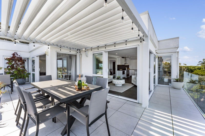 1207 Whangaparaoa Road, Gulf Harbour, Whangaparaoa - Carousel 1