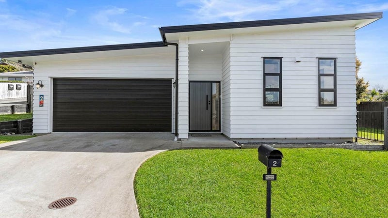 2 Pae Moana Place, Stanmore Bay, Whangaparaoa - Carousel 1