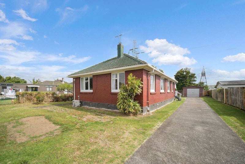 14 Waipapa Crescent, Otara, Auckland - Carousel 14