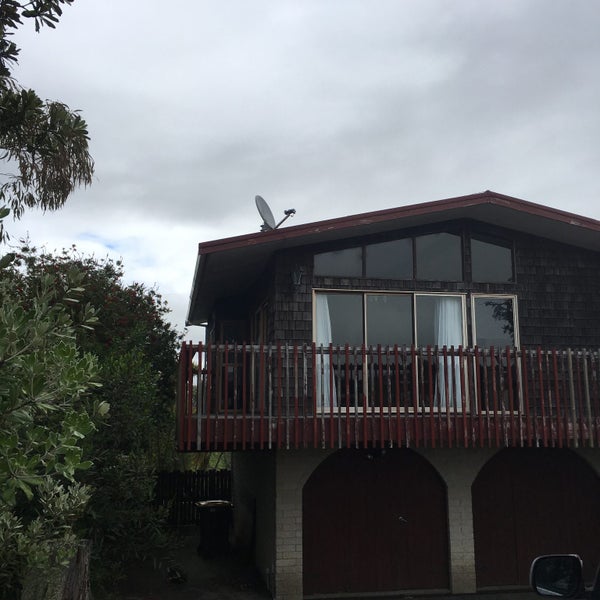 30 Sartors Avenue, Northcross, Auckland - Carousel 1