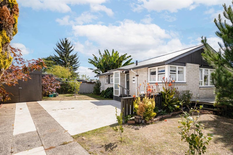 4 Magee Place, Chartwell, Hamilton - Carousel 1