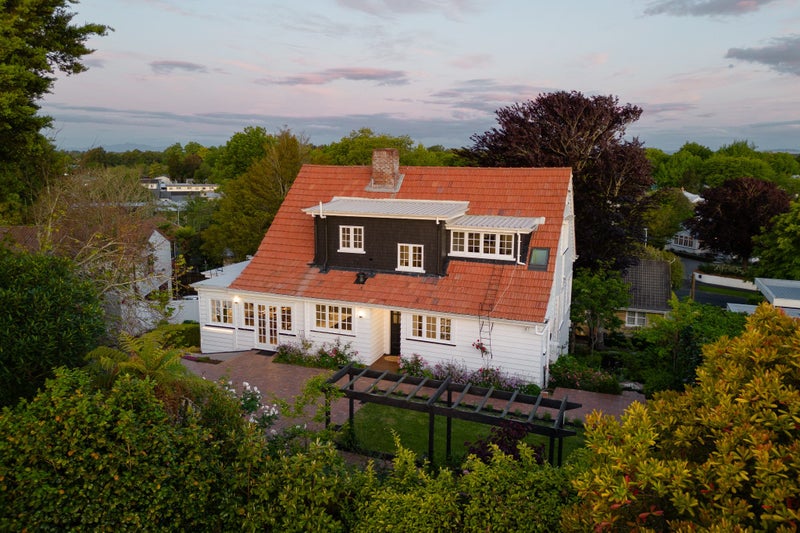 9 Oakley Avenue, Claudelands, Hamilton - Carousel 43