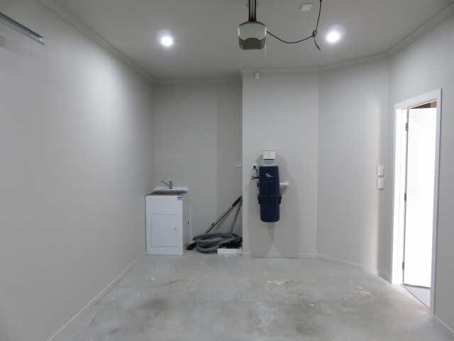 3/2 Rosalind Street, Deanwell, Hamilton - Carousel 12