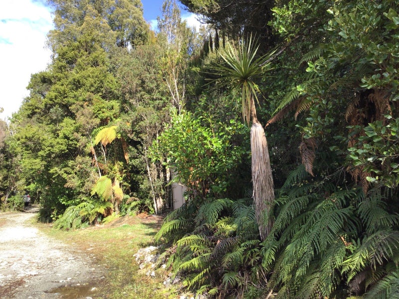 58 Union Street, Kumara, Greymouth - Carousel 17