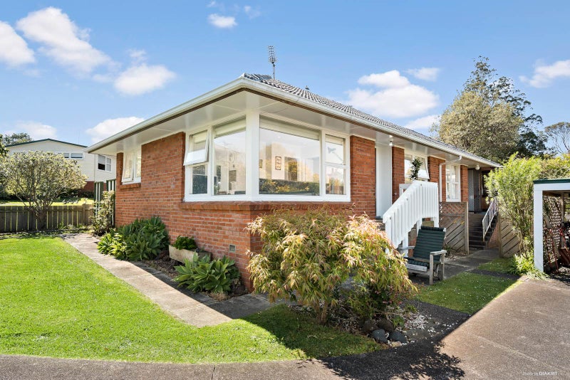 1/24 Dudding Avenue, Northcote, Auckland - Carousel 1