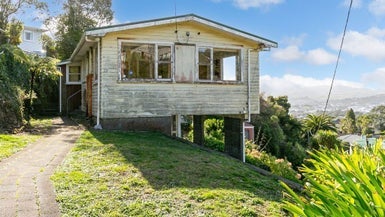 22 Hollies Cres, Johnsonville, Wellington - Carousel 1