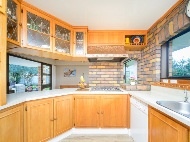55 Rhodes Drive, Kelvin Grove, Palmerston North - Carousel 2