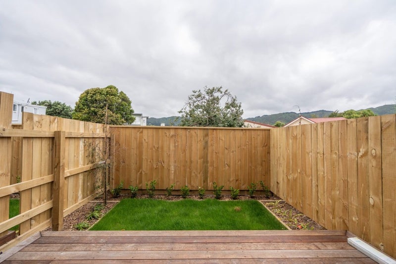 1/207 Oxford Terrace, Avalon, Lower Hutt - Carousel 11