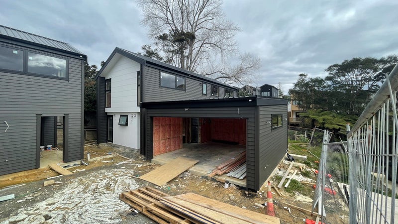 111E Woodglen Road, Glen Eden, Auckland - Carousel 1