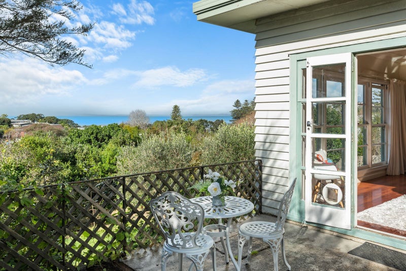 127 Deep Creek Road, Torbay, Auckland - Carousel 1