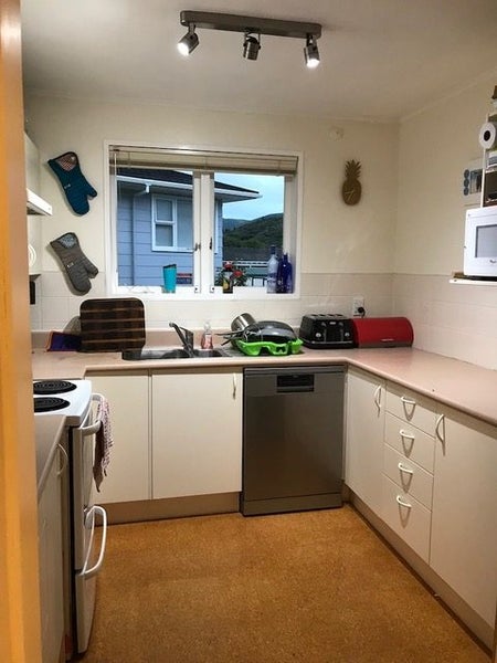 13 Timaru Grove, Kelson, Lower Hutt - Carousel 2