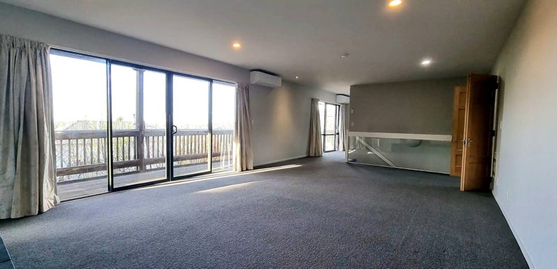 8 Merlewood Avenue, Cashmere, Christchurch - Carousel 2