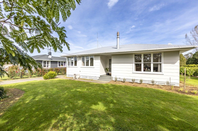 65 Owen Street, Waipawa - Carousel 1